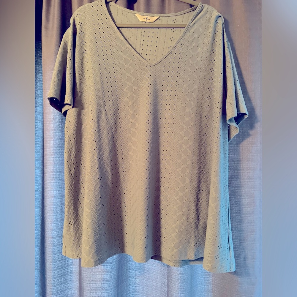 Agnes Orienda Plus Size Top